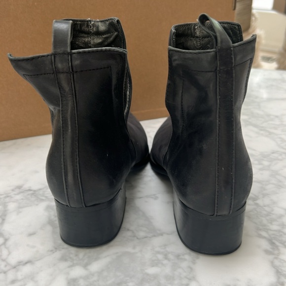 Jeffrey Campbell Vintage. Oriley. Black Leather Bootie. 7M - Picture 5 of 8